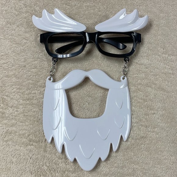 Funny Christmas Pot Holder Stocking and Glasses with Beard, Eyebrows - Picture 7 of 9